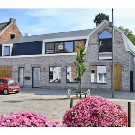 Leuk Overnachten In Hartje Laarne, Dicht Bij Gent! Eksteriør bilde